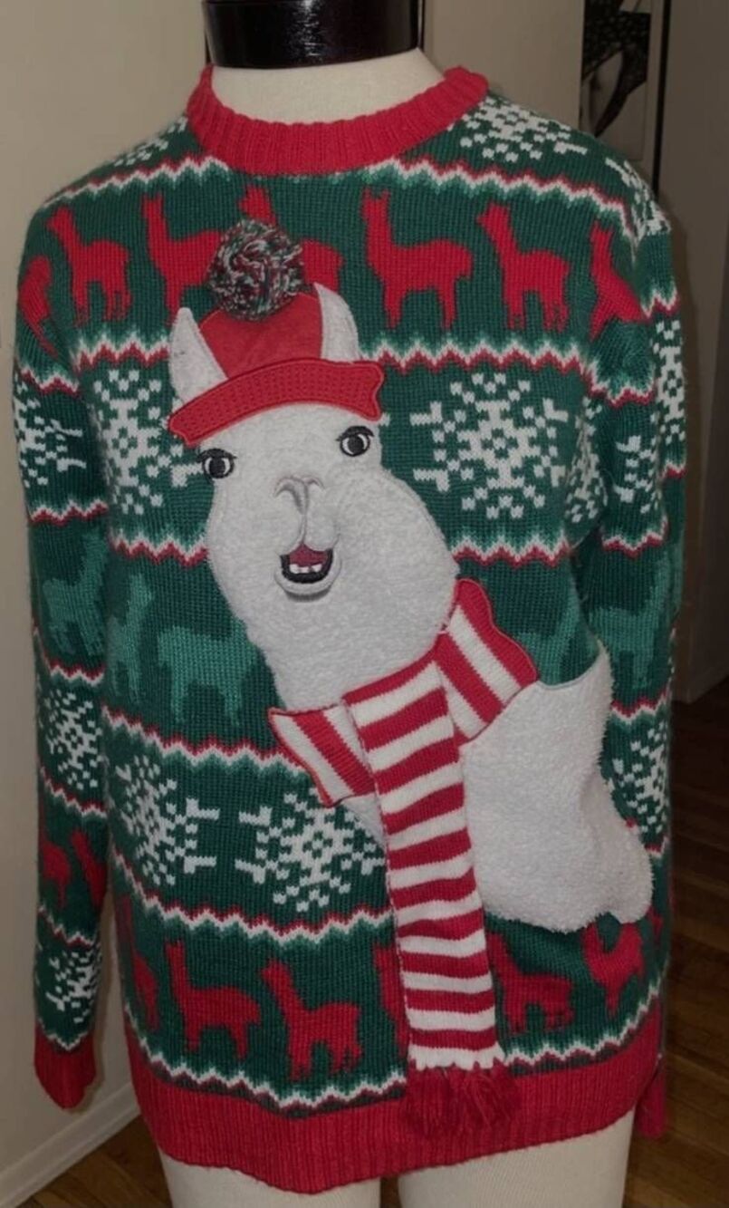 33 Degrees 3D Llama w/ Scarf And Pom Hat Cute Ugly Christmas Sweater Party size